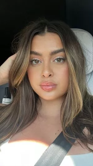 Kalani Hilliker / kalanihilliker nude photo #0419