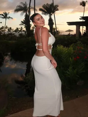 Kalani Hilliker / kalanihilliker nude photo #0428