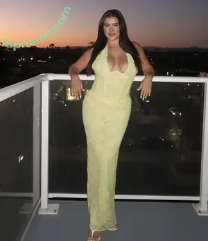 Kalani Hilliker / kalanihilliker nude photo #0720