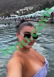 Kalani Hilliker nude photo #0395 (kalanihilliker)