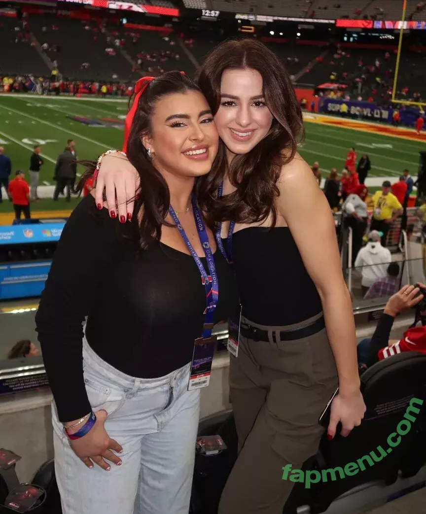 Kalani Hilliker nude photo #0398 (kalanihilliker)