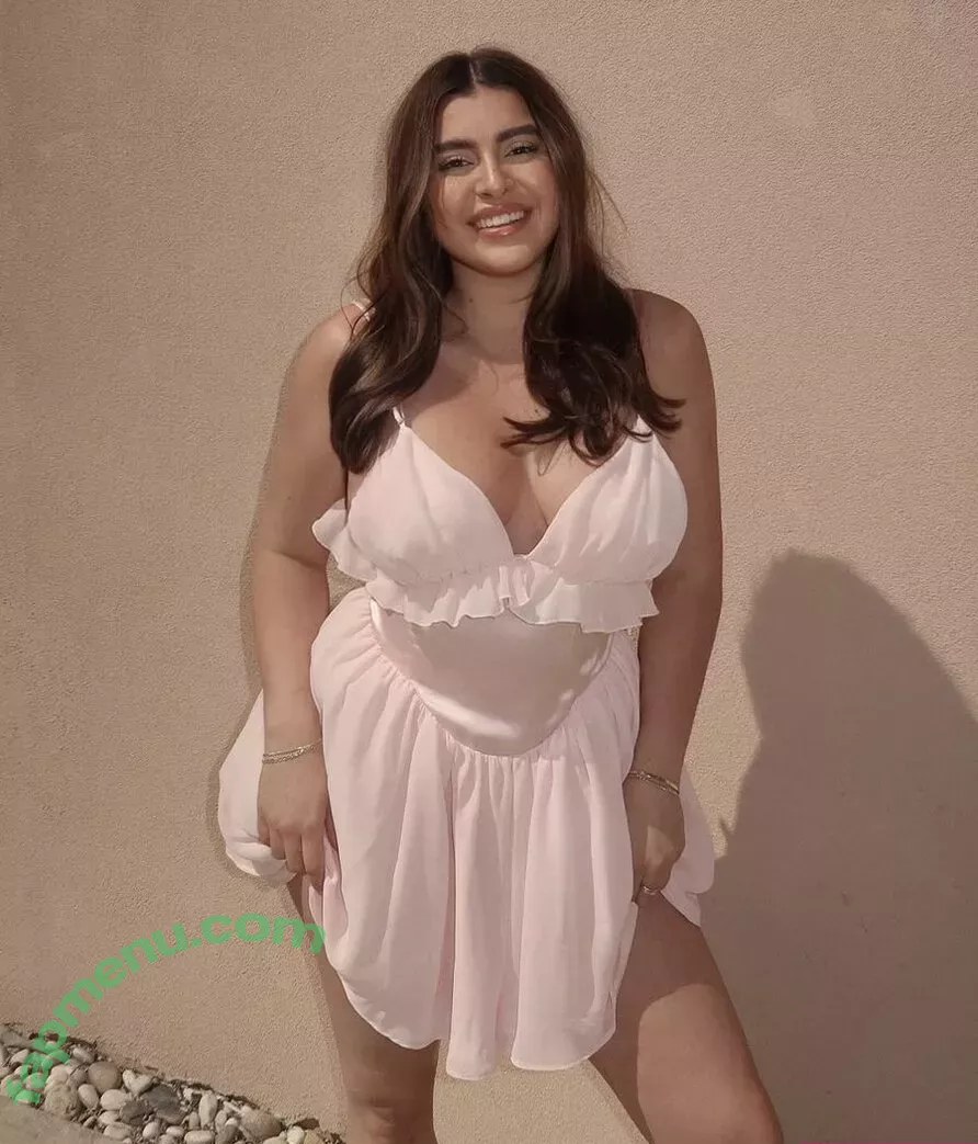 Kalani Hilliker nude photo #0422 (kalanihilliker)