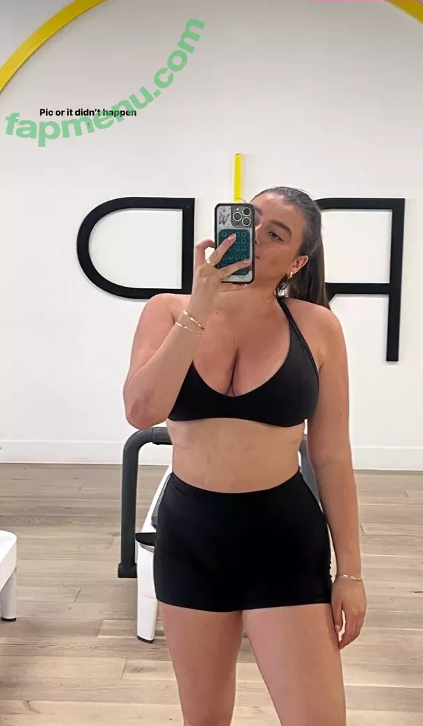 Kalani Hilliker nude photo #0443 (kalanihilliker)