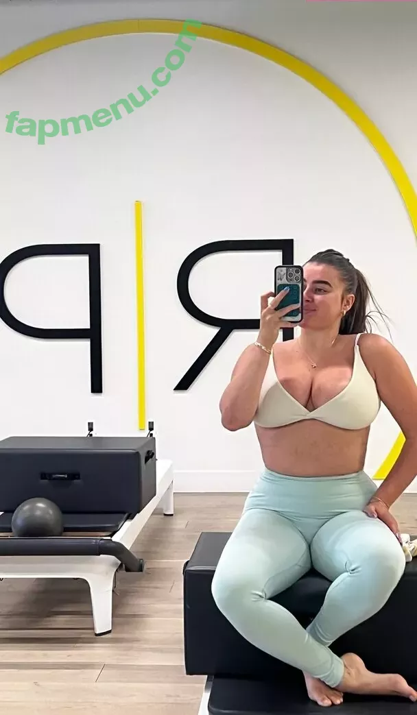 Kalani Hilliker nude photo #0444 (kalanihilliker)