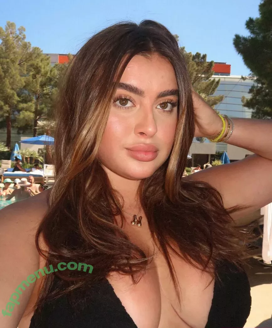 Kalani Hilliker nude photo #0506 (kalanihilliker)