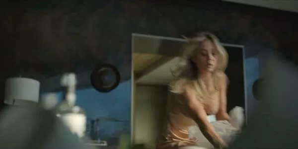 Kaley Cuoco / kaley_cuoco / kaleycuoco nude photo #0515