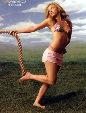 Kaley Cuoco / kaley_cuoco / kaleycuoco nude photo #0826