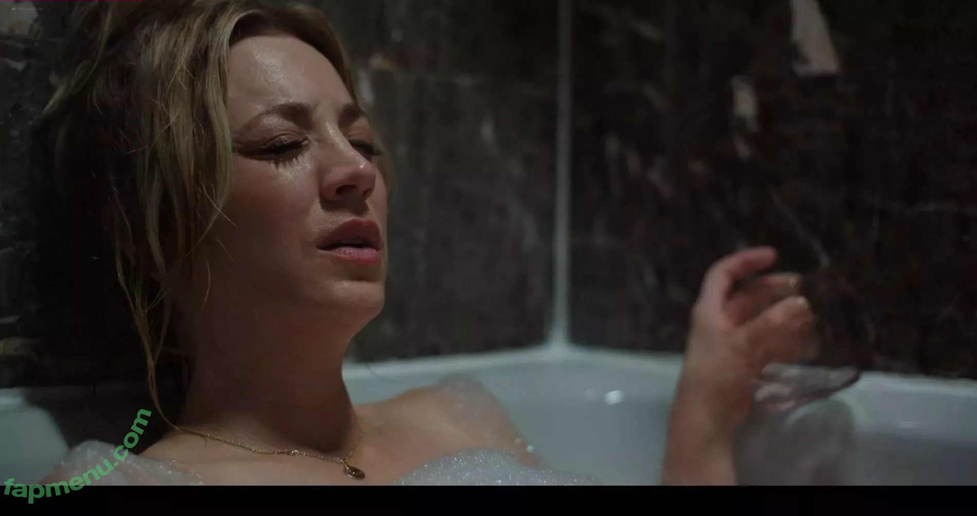 Kaley Cuoco nude photo #0482 (kaley_cuoco / kaleycuoco)