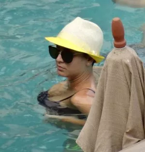 Kaley Cuoco / kaleycuoco nude photo #1109