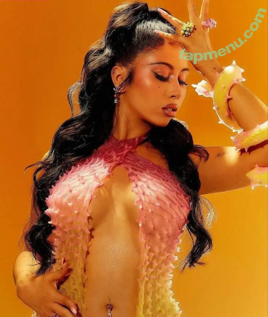 Kali Uchis nude photo #0258 (kaliuchis / spicxyy)