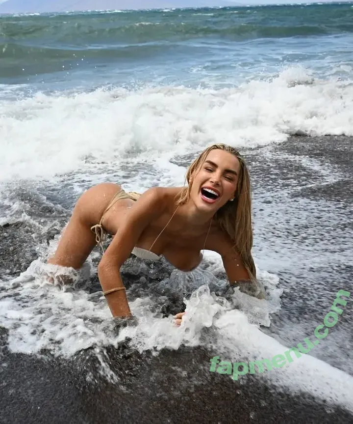 Kalli Locklear nude photo #0017 (kallilocklear)