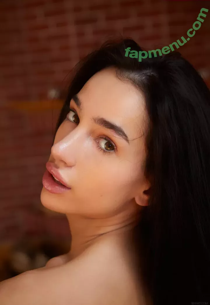 Kama Oxi nude photo #0199 (c_a_m_i_l_l_a____)