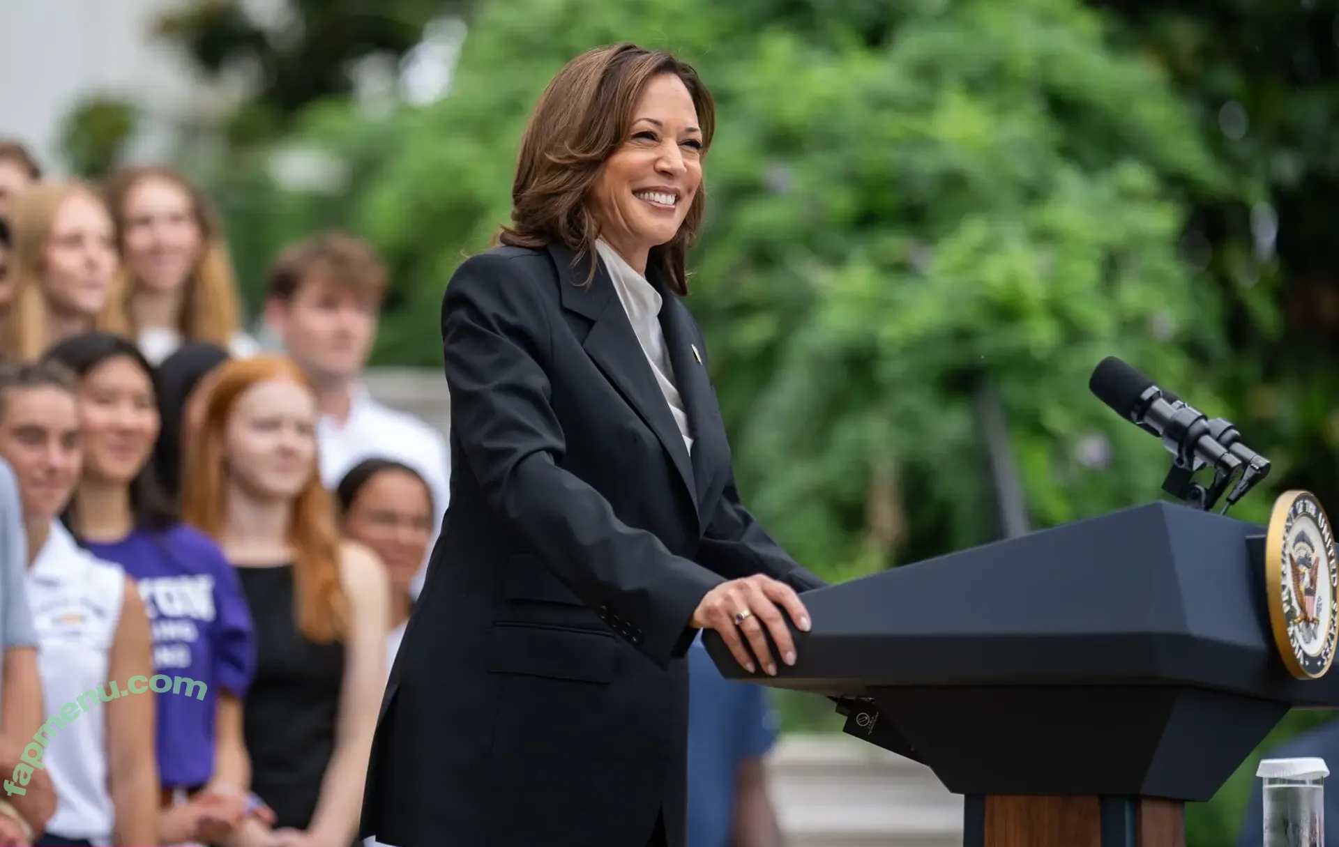 Kamala Harris nude photo #0013 (Kamala Harris)
