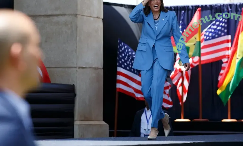 Kamala Harris nude photo #0019 (Kamala Harris)