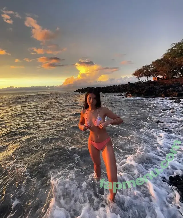 Kamryn Santos nude photo #0021 (karma.ryn)