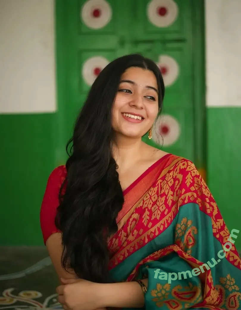 Kanduri Sudha nude photo #0019 (Kanduri Sudha)