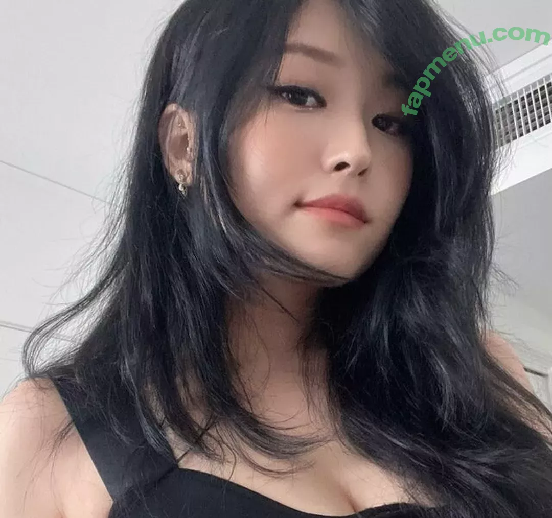 Kang Hee Yoon nude photo #0004 (Aikuros / Hyoon / floaromaa)