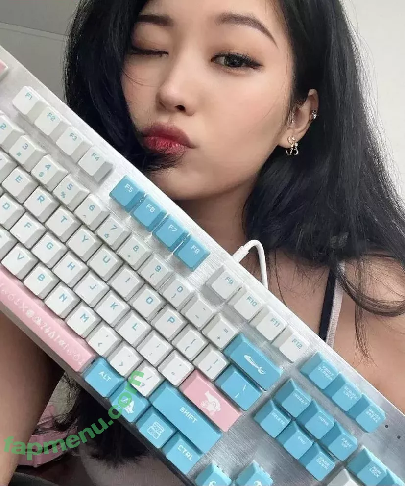Kang Hee Yoon nude photo #0044 (Aikuros / Hyoon / floaromaa)