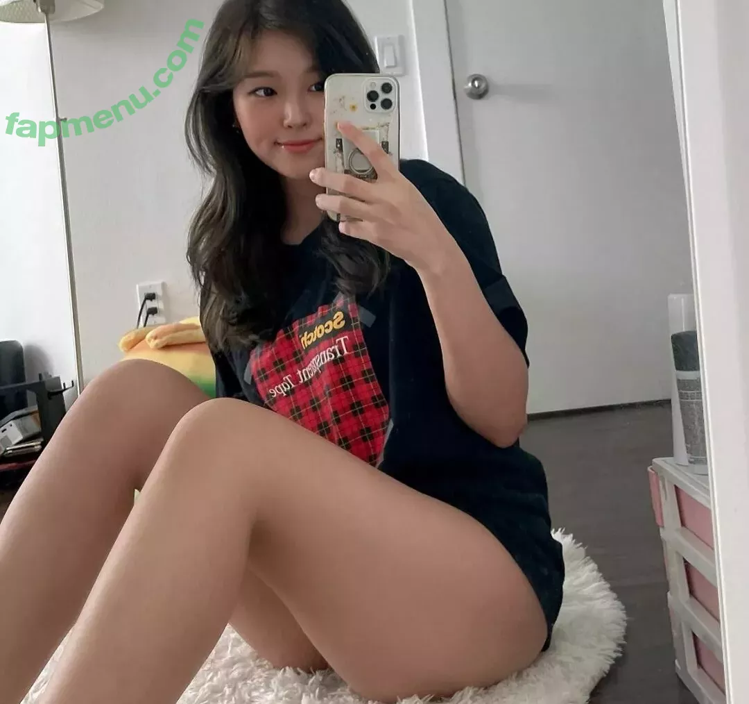 Kang Hee Yoon nude photo #0050 (Aikuros / Hyoon / floaromaa)