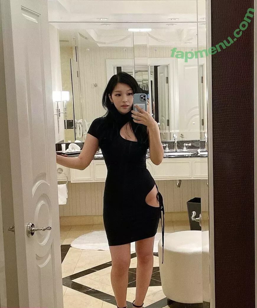 Kang Hee Yoon nude photo #0099 (Aikuros / Hyoon / floaromaa)