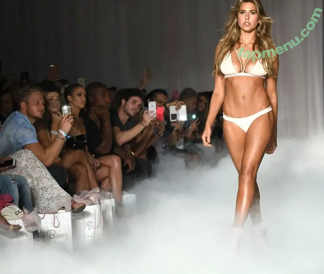 Kara Del Toro nude photo #3553 (Karajewell / karadeltoro / karajewelll)