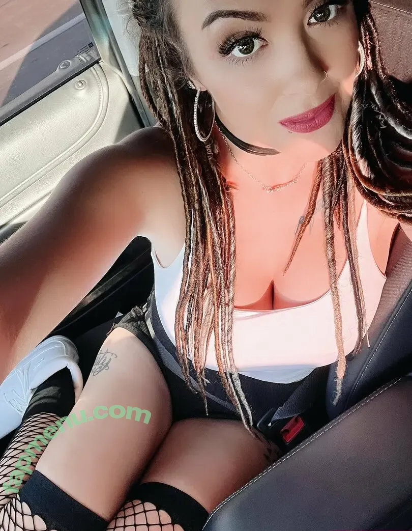 karacaprivip nude photo #0012 (kaprisu)