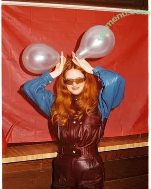 Karen Gillan / karengillan nude photo #0785