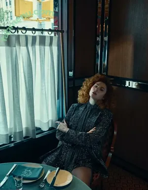 Karen Gillan / karengillan nude photo #0800