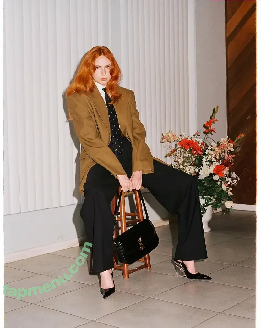 Karen Gillan nude photo #0786 (karengillan)