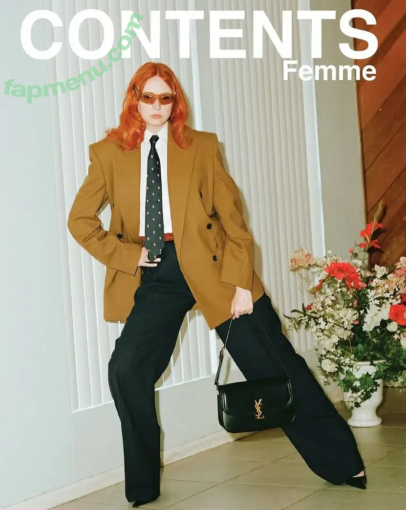 Karen Gillan nude photo #0790 (karengillan)