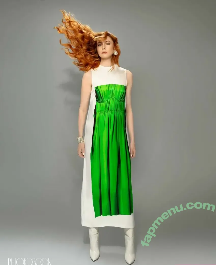 Karen Gillan nude photo #0812 (karengillan)