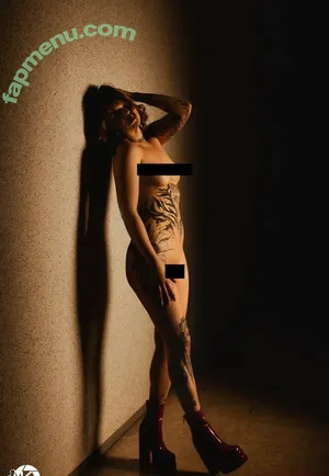  nude photo #0007