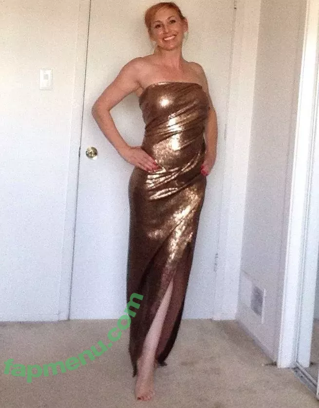 Kari Byron nude photo #0057 (KariByron / therealkaribyron)