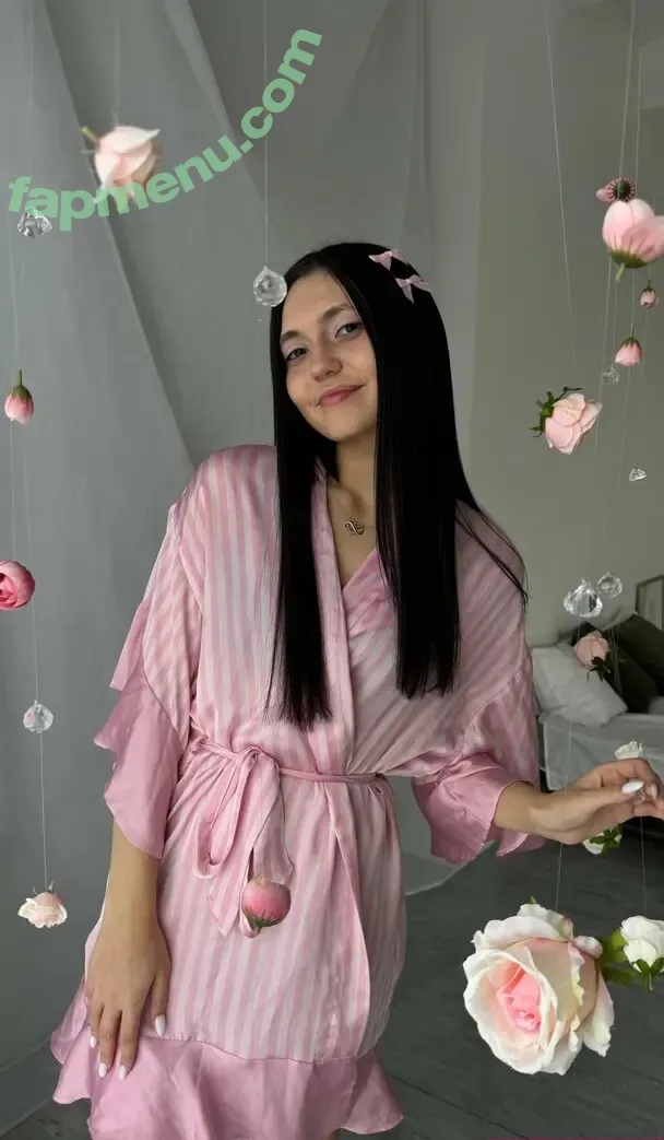 kari.karisha nude photo #0026 (kariishaa__)