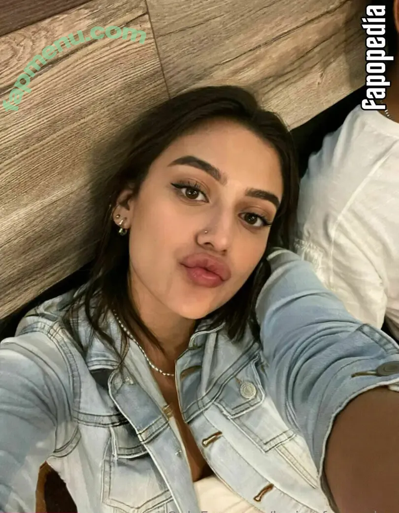 karina.fernandez nude photo #0006 (___karinakarina)