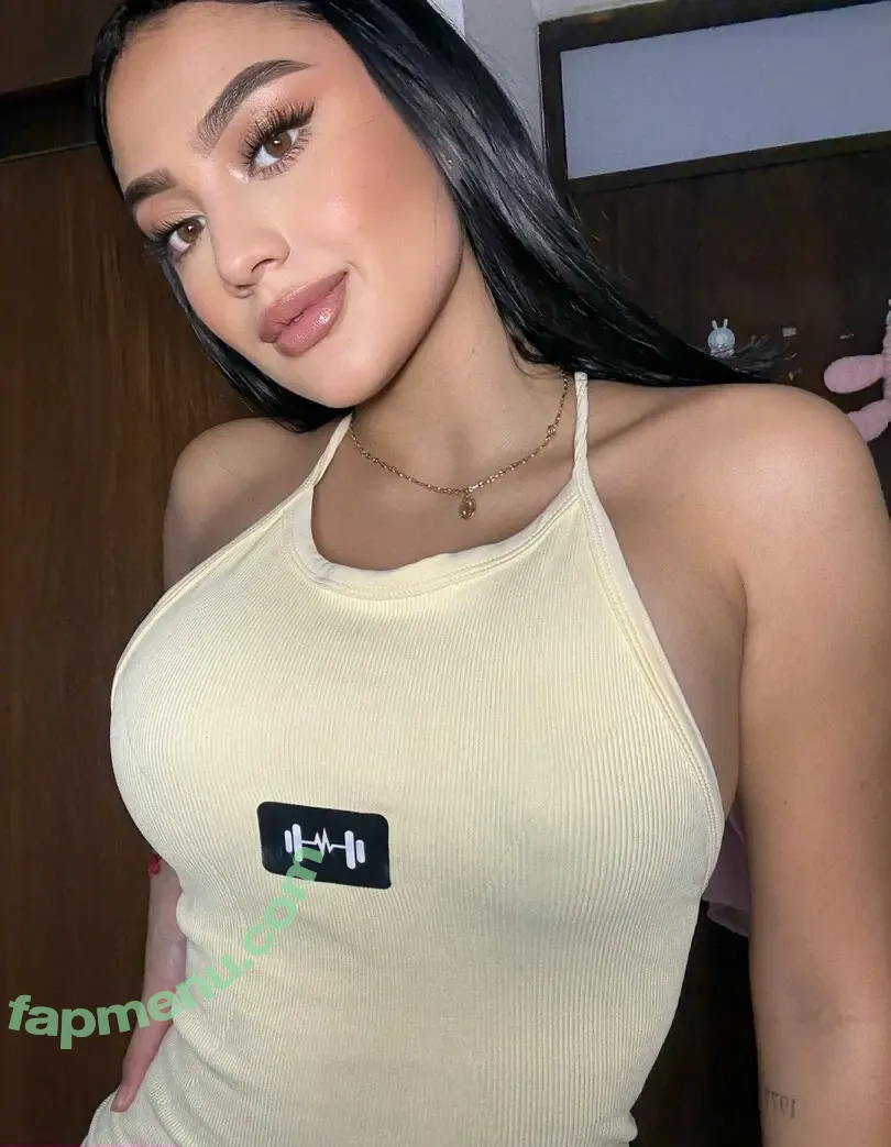 karina.fernandez nude photo #0010 (___karinakarina)
