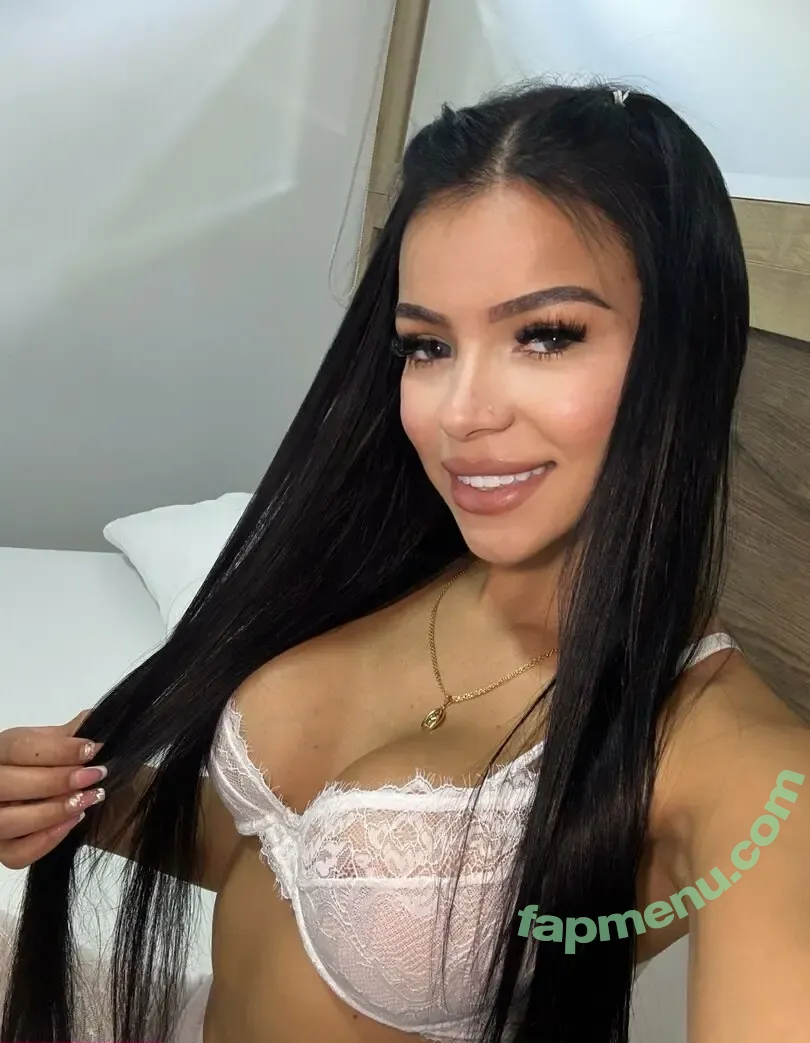 karina.fernandez nude photo #0089 (___karinakarina)