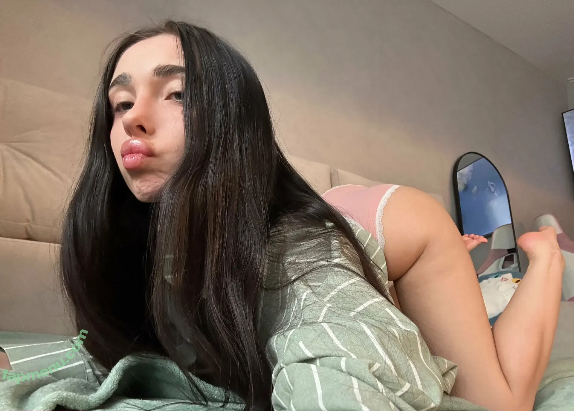 karinamarinaeu nude photo #0018 (karinamarinaeu)