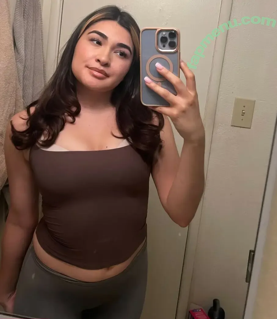 karinamasfina nude photo #0097 (karinamasfinaa)