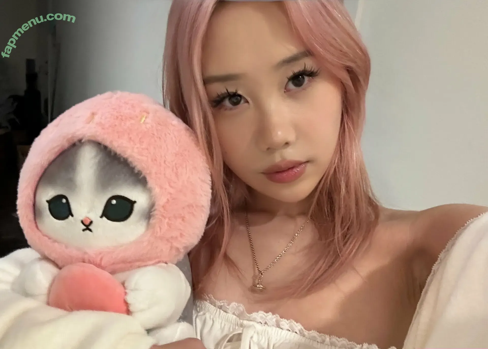 karinerino nude photo #0001 (karinerino)