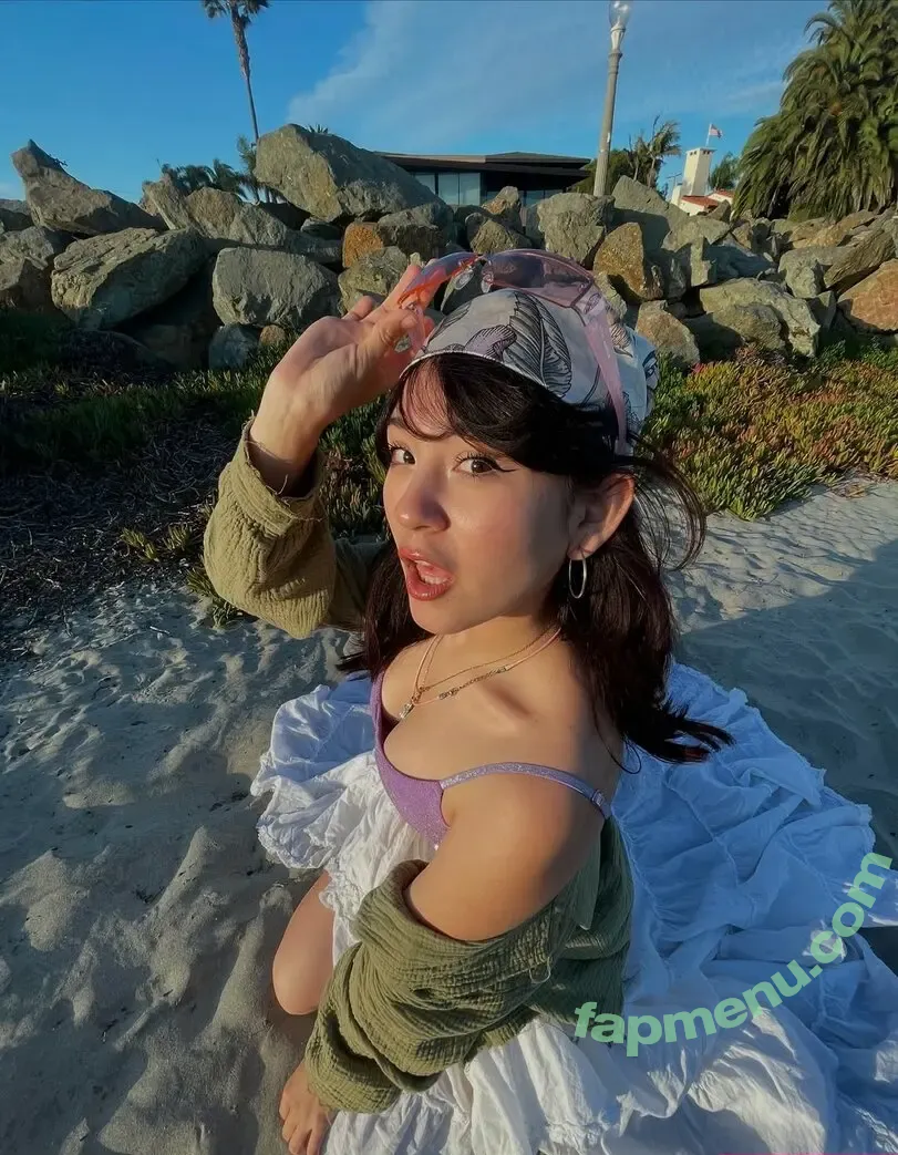 Kariwahh nude photo #0006 (kawiwi)