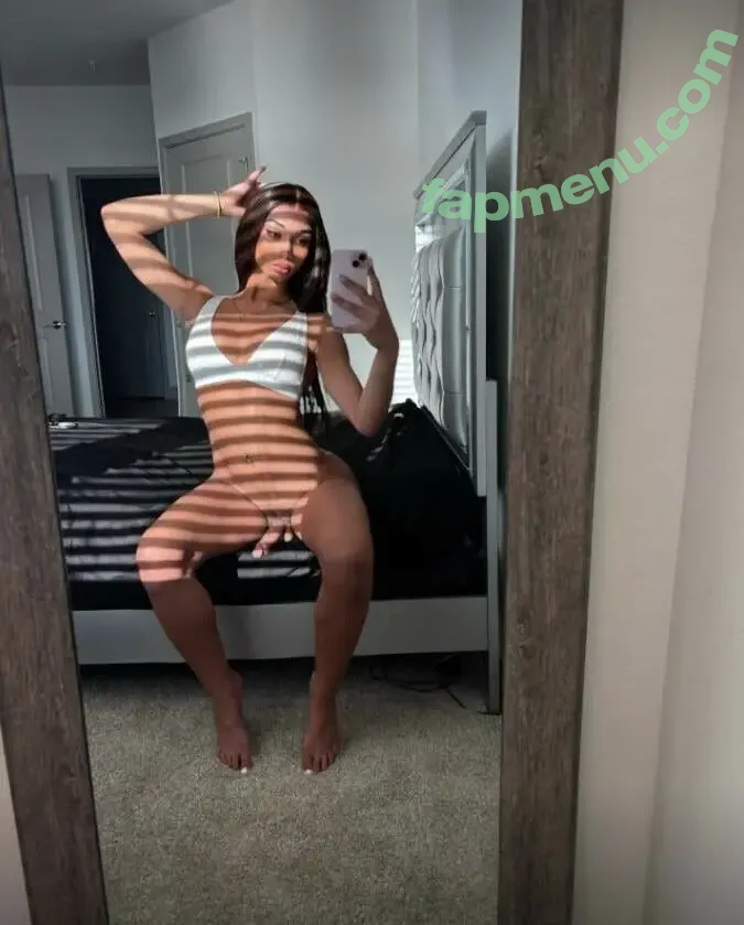 Karlanyrobie nude photo #0003 (Karlanyrobie)