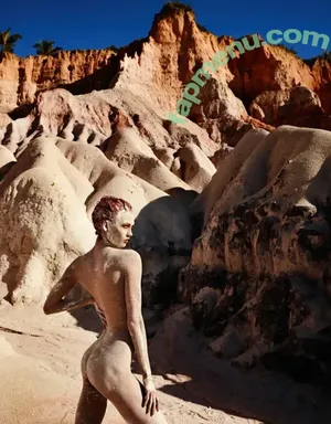 Karlie Kloss / karliekloss nude photo #0570