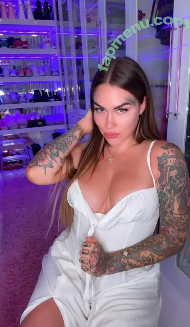 karmenkarma nude photo #0266 (karmenkarma)