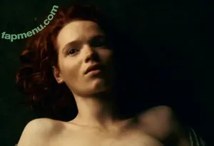Karoline Herfurth / karolineherfurth nude photo #0074