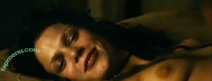 Karoline Herfurth / karolineherfurth nude photo #0080