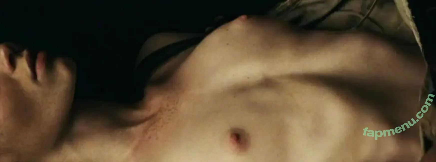 Karoline Herfurth nude photo #0079 (karolineherfurth)