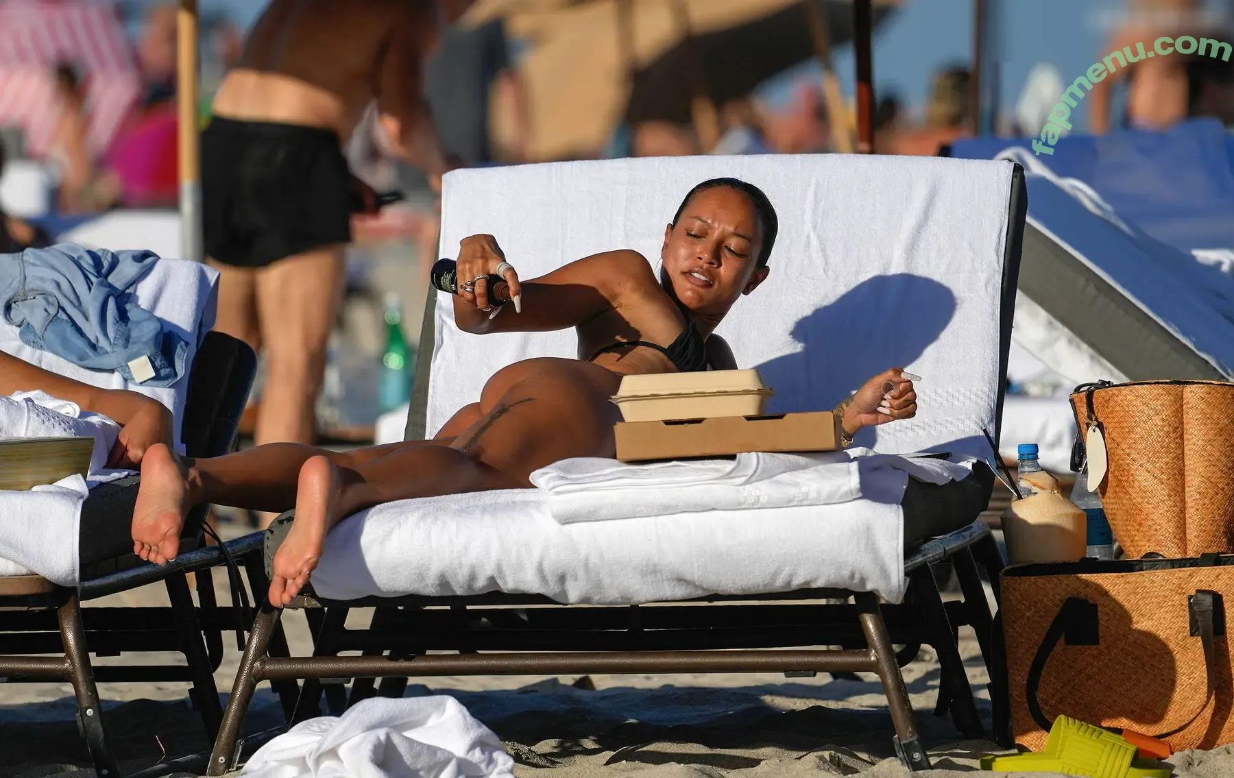 Karrueche Tran nude photo #0490 (Karrueche)
