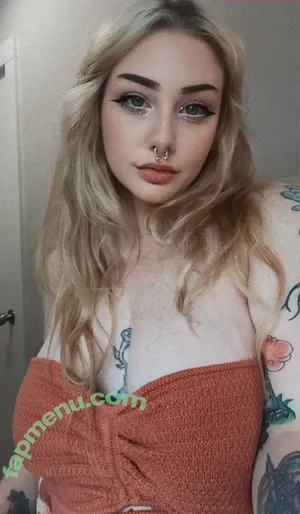 Kassmeinthepits / Kassssi95 nude photo #0003