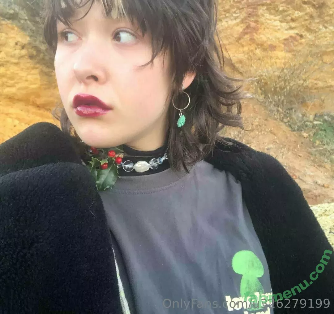 katana_miko nude photo #0021 (katanamiko)